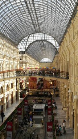 Le GOUM, panorama intérieur.