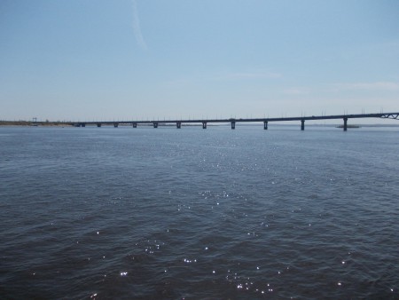 Promenade sur la Volga : on peut ... la regarder à l'infini ... 