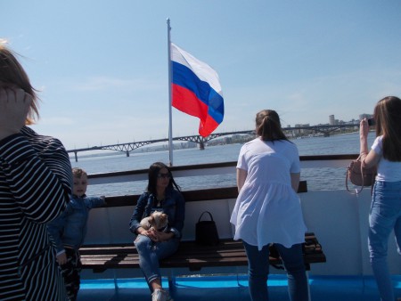 Promenade sur la Volga : On y accepte tout le monde ... 